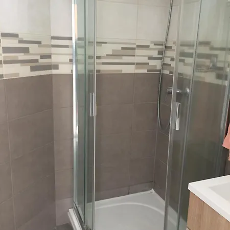 Hotel Varfal Panzio Es Wellness Pětikostelí